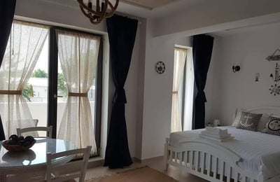 Alquiler de un cómodo estudio, 40 m², Sunrise Residence, Mamaia, Constanza, Rumanía